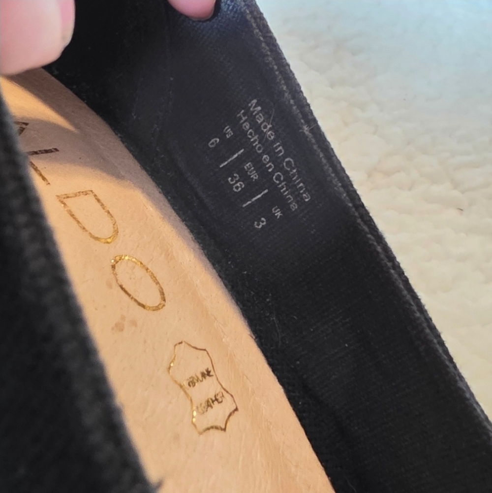 Aldo black wedge espadrille heels with gold studs - Picture 5 of 5